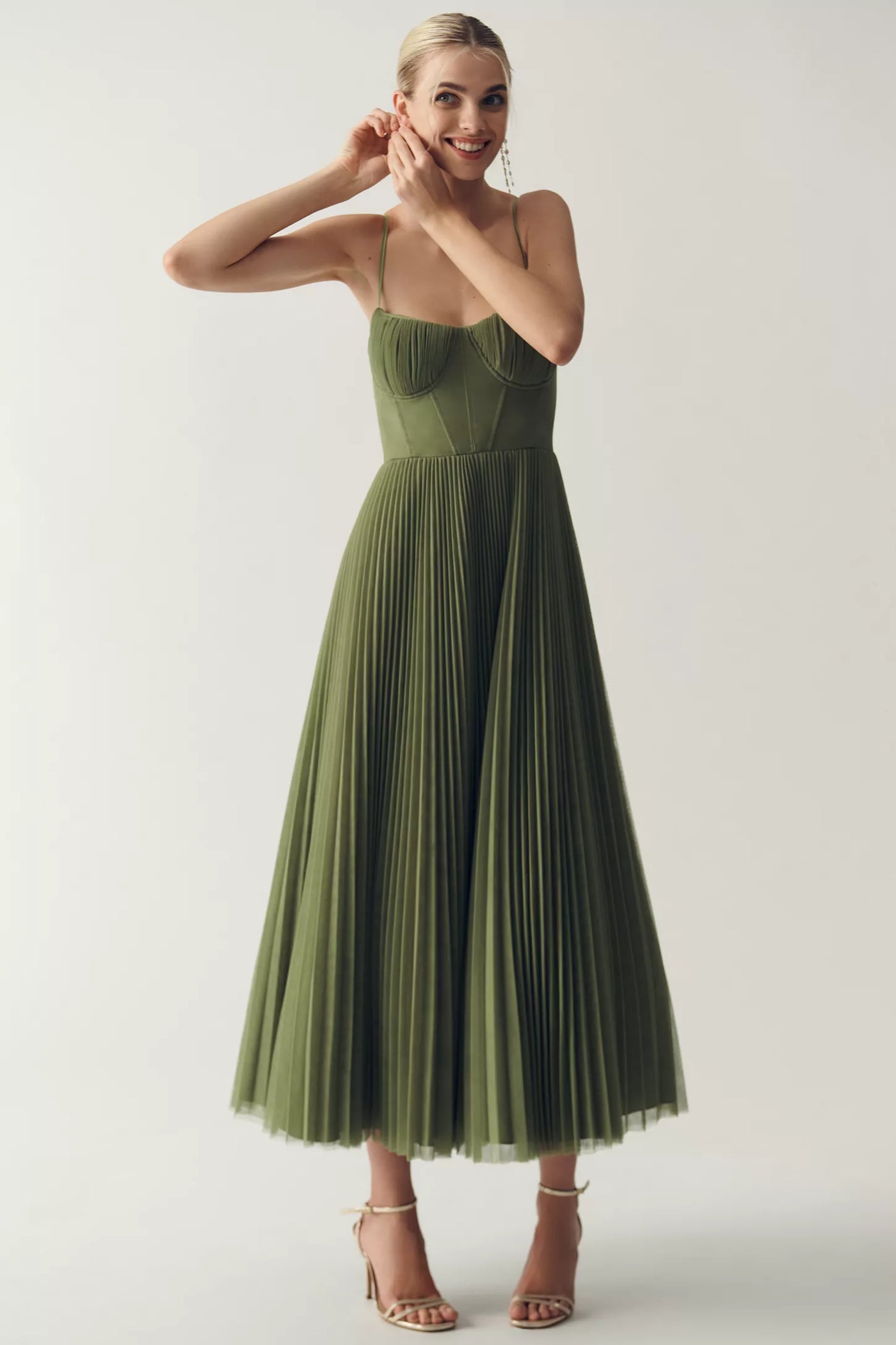 Adriana™ | Elegancia Moderna